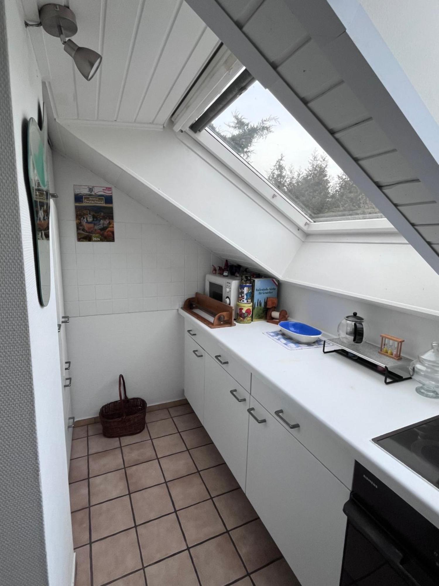 Helles Apartment Mit Balkon In Ruhiger Lage Hamelin Eksteriør bilde