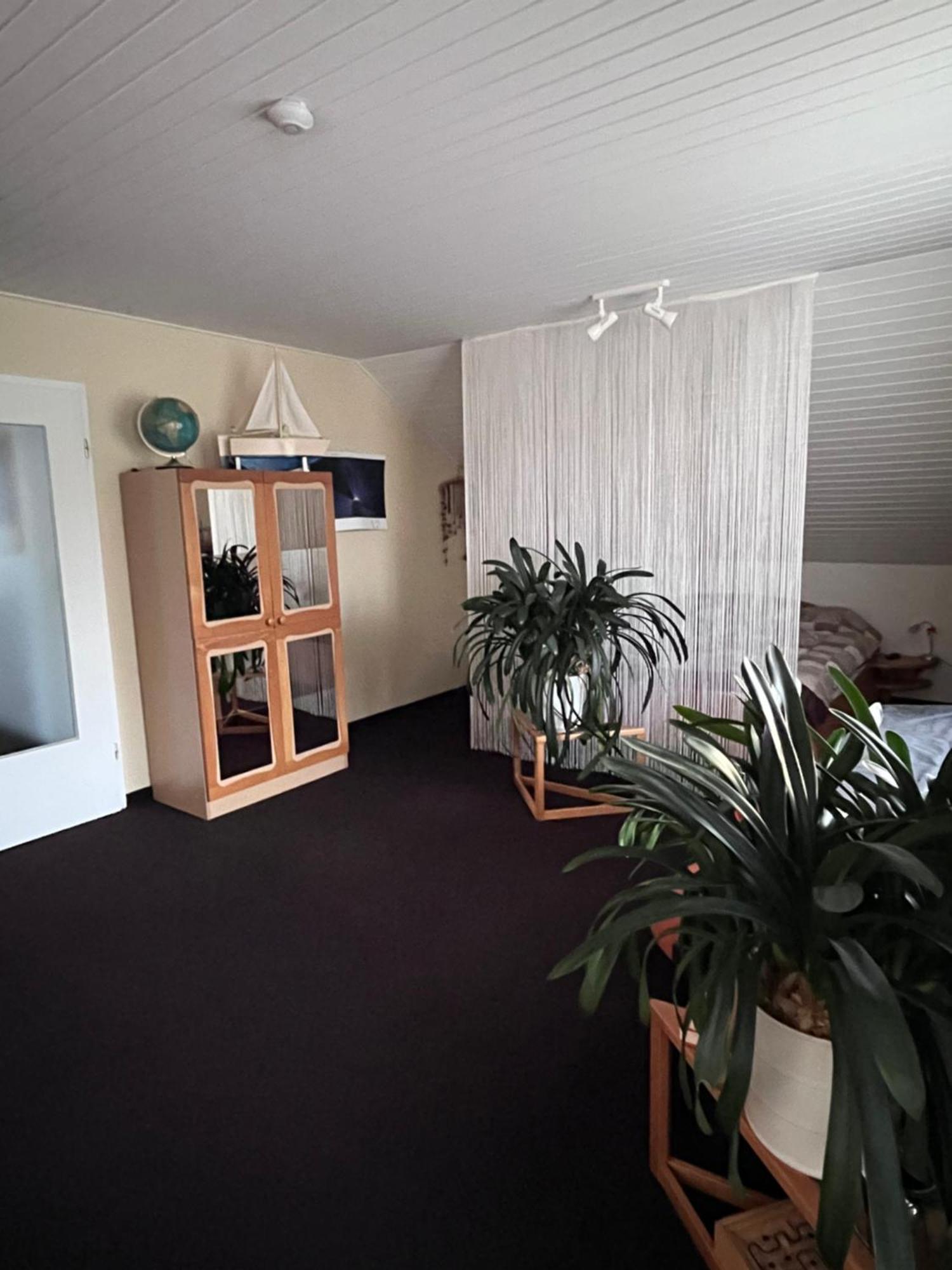 Helles Apartment Mit Balkon In Ruhiger Lage Hamelin Eksteriør bilde